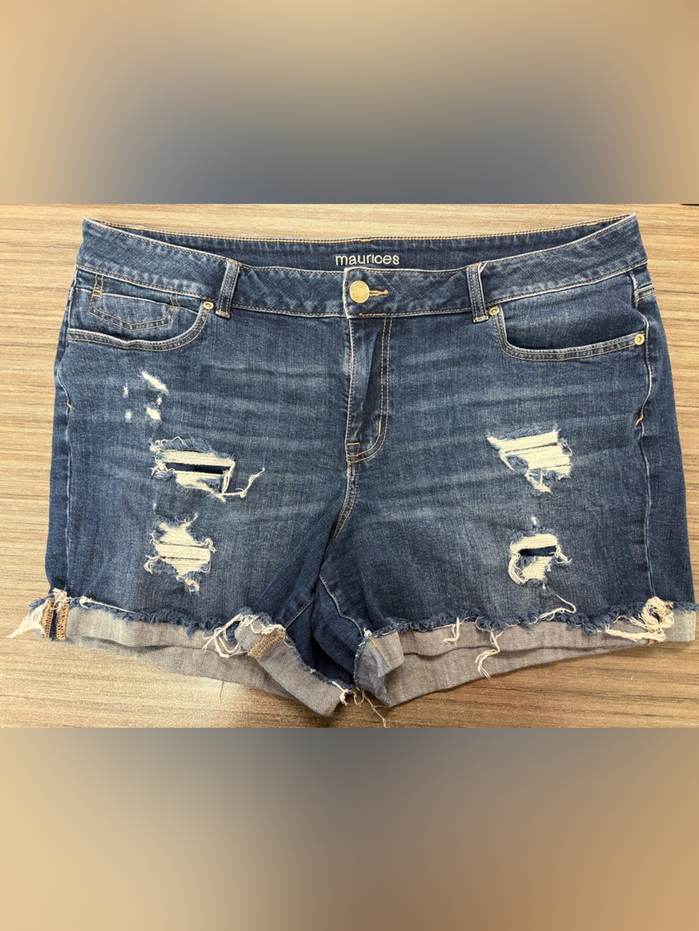 4 for $25 💙 Maurices Distressed Denim Shorts (Size 20W) 💙